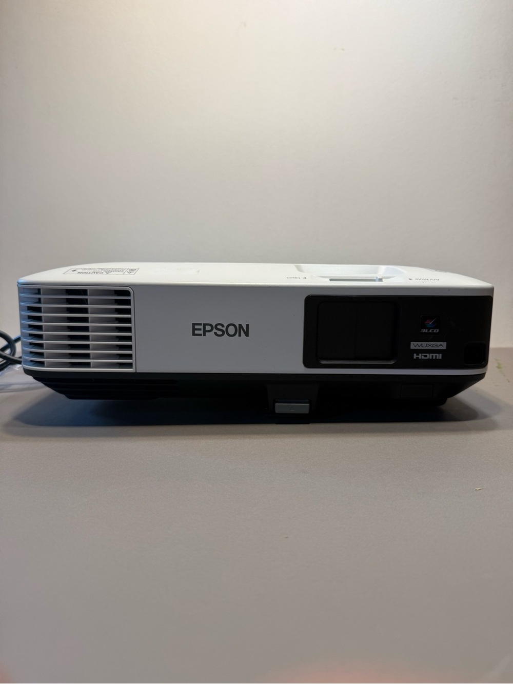Epson PowerLite 1985WU WUXGA Wireless 3LCD Projector